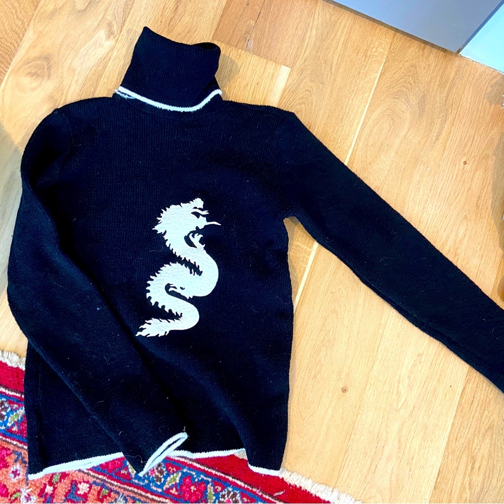 Dragon turtleneck from Paris